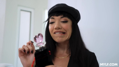 Little Puck - 31 January 2025 - Freya Von Doom - Sexy Photoshoot Turns Into Lesbian Awakening