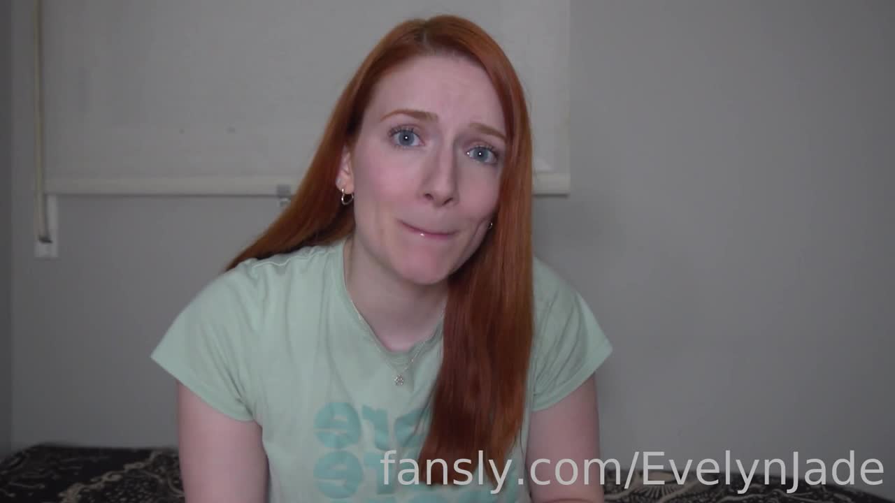 Evelyn Jade – Mom’s Carrying Her Own Grandson - Fullthot