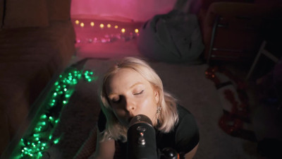 thesounds_of_girls ASMR - Intense Licking Blue Yeti