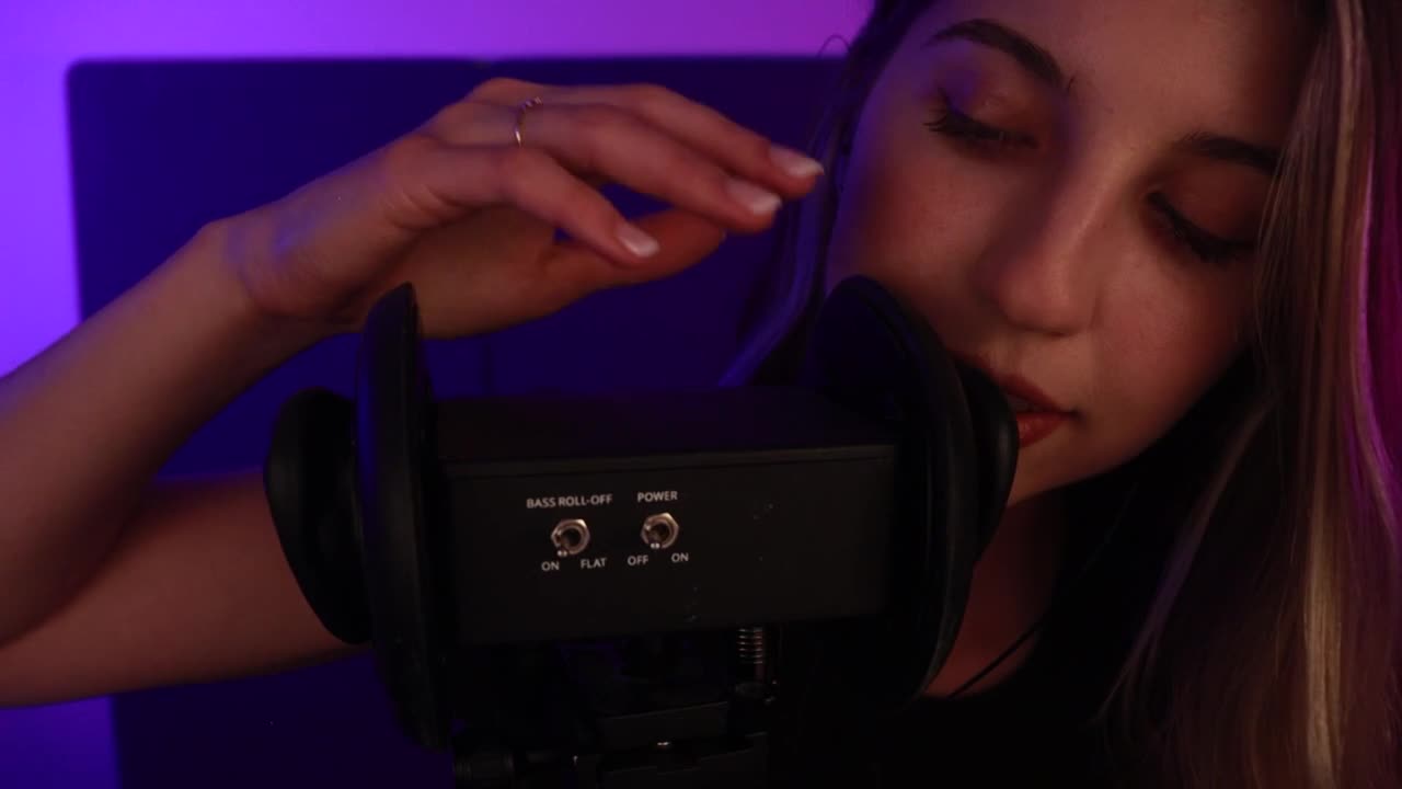 FrivolousFox ASMR - Kisses and Scratches