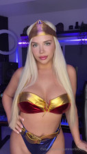 Summer Brookes - Wonder Woman Roleplay - Fullthot
