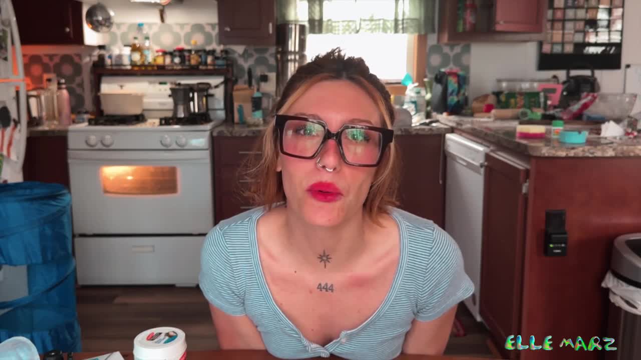 Elle Marz - Stranger Breeds Me
