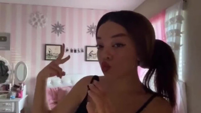 Kaitlynn Rhenea ASMR loving kisses compilation - Fullthot