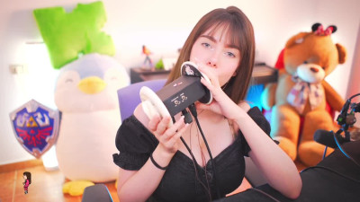 IJenz - Wet Ear Licking - Fullthot