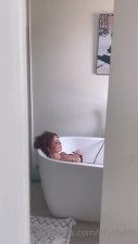 Elly Clutch - 18 Sep 2025 - BJ In The Bathtub - Fullthot